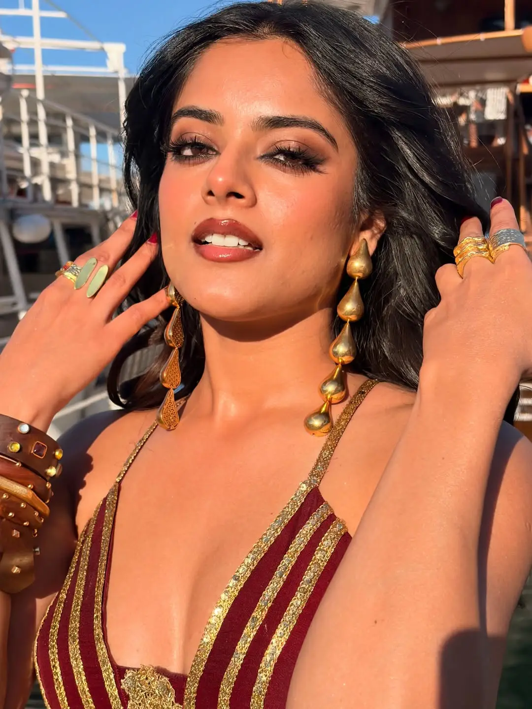 Riddhi kumar shared nache nache song photos from the rajasaab.