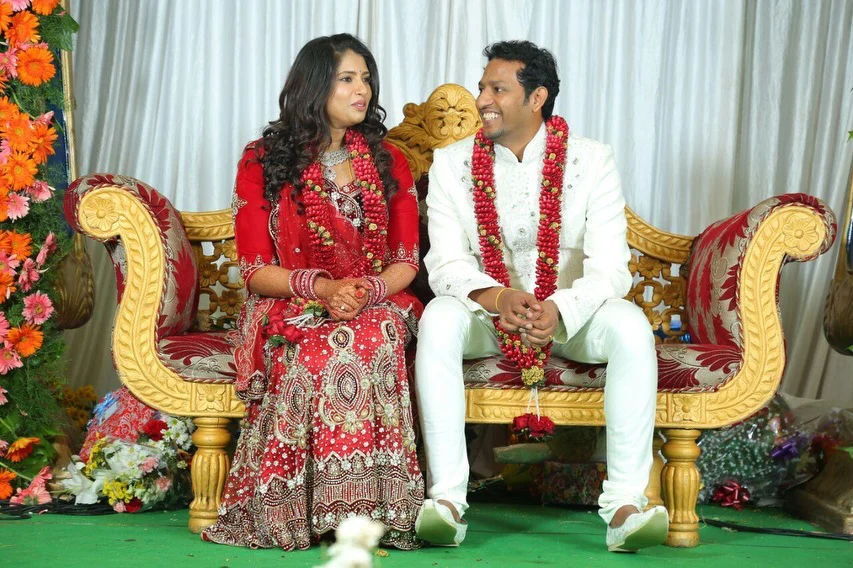 Sangavi Shares Cute Photos with Husband on Tenth Wedding Anniversary