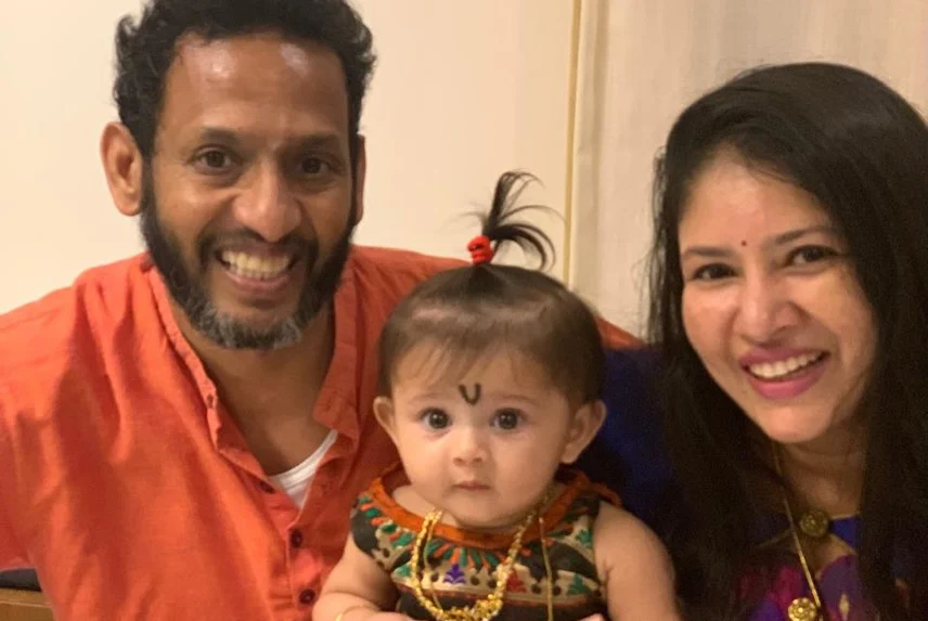 Sangavi Shares Cute Photos with Husband on Tenth Wedding Anniversary