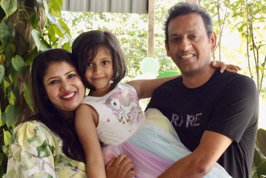 Sangavi Shares Cute Photos with Husband on Tenth Wedding Anniversary