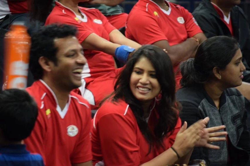 Sangavi Shares Cute Photos with Husband on Tenth Wedding Anniversary