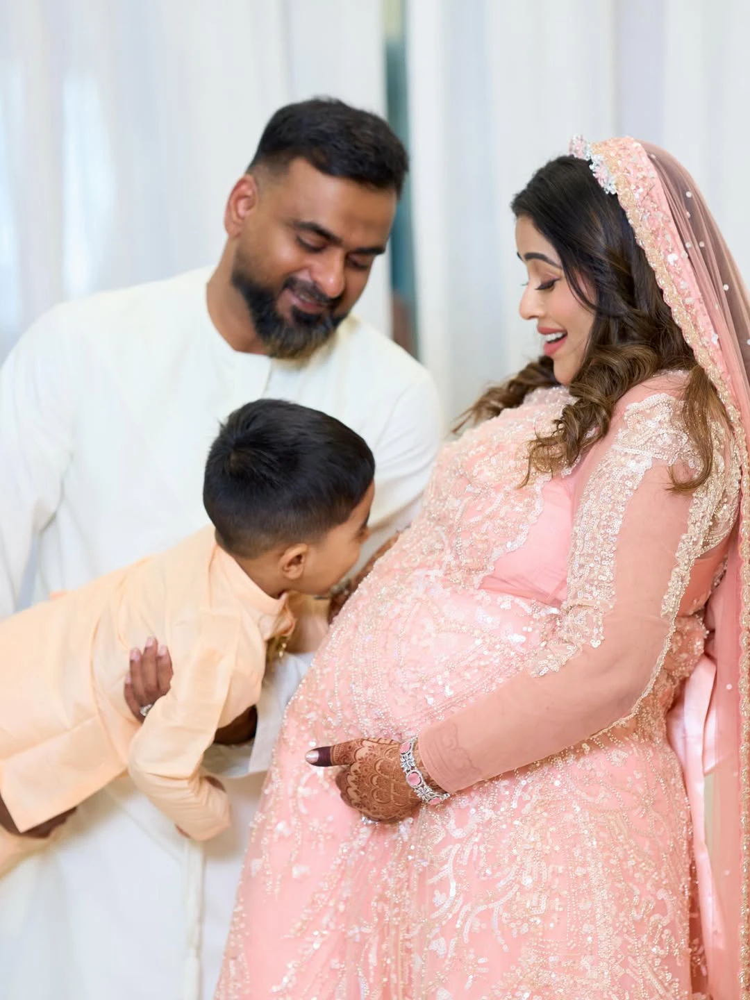 Shamna Kasim Shares Baby Bump Photos with Husband