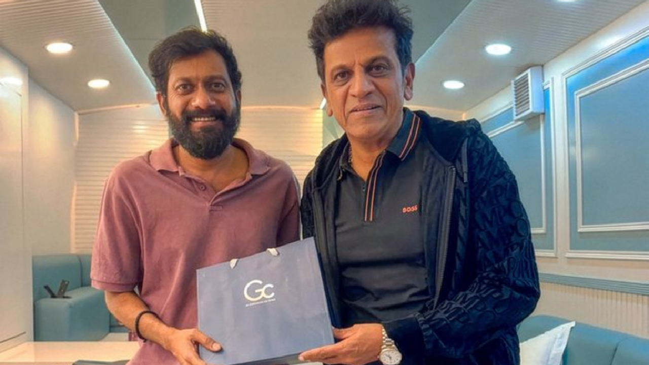 Buchibabu Sana: పెద్ది డైరెక్టర్ కి శివన్న స్పెషల్ గిఫ్ట్.. బుచ్చిబాబు ఎమోషనల్ ట్వీట్