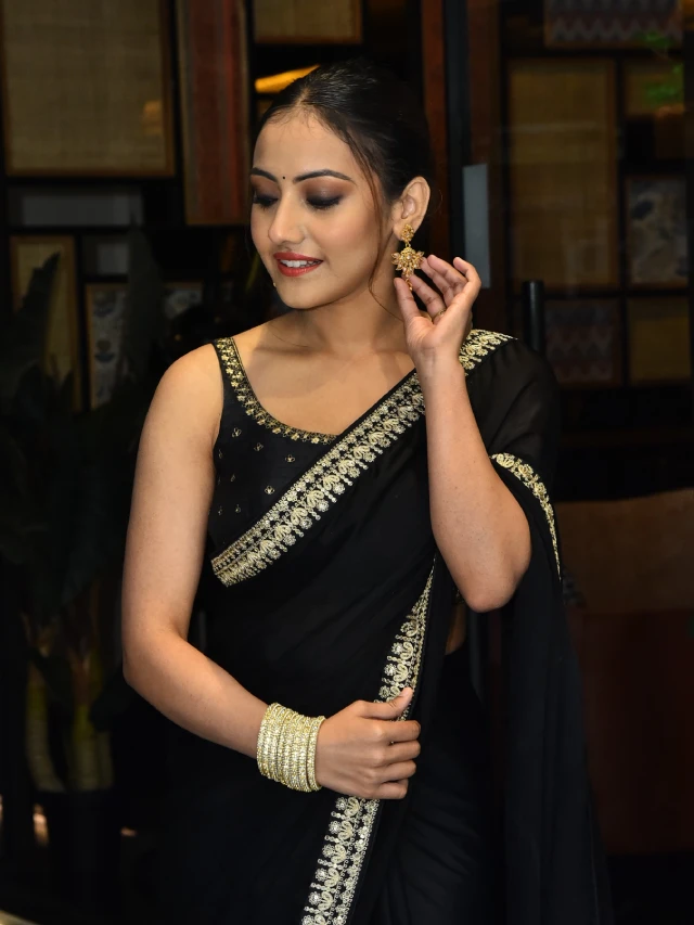 Doctor Shreyasi Sen Entry in Tollywood with Nilave Film