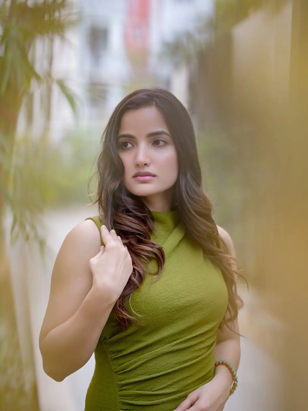 Siri Hanmanth latest glamour show (1)