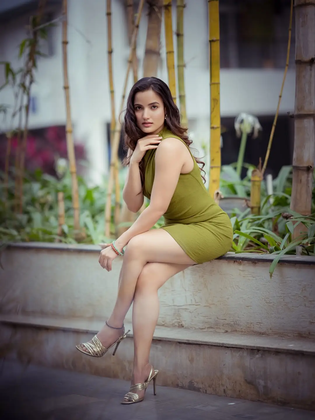 Siri Hanmanth latest glamour show (1)