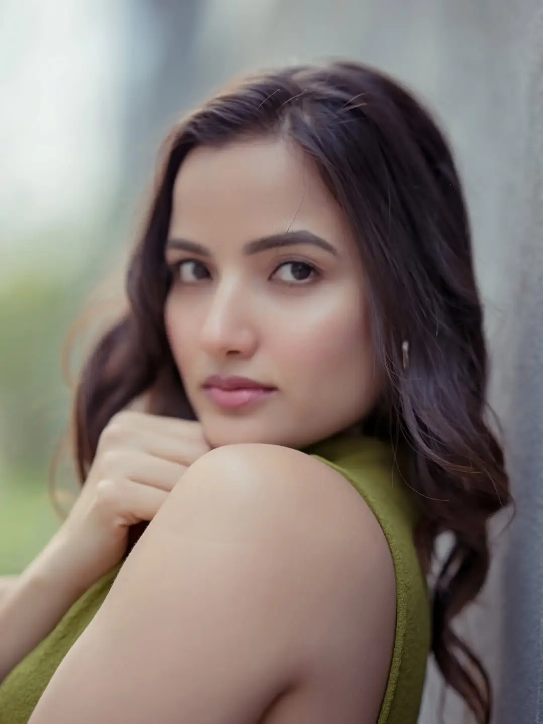 Siri Hanmanth latest glamour show (1)