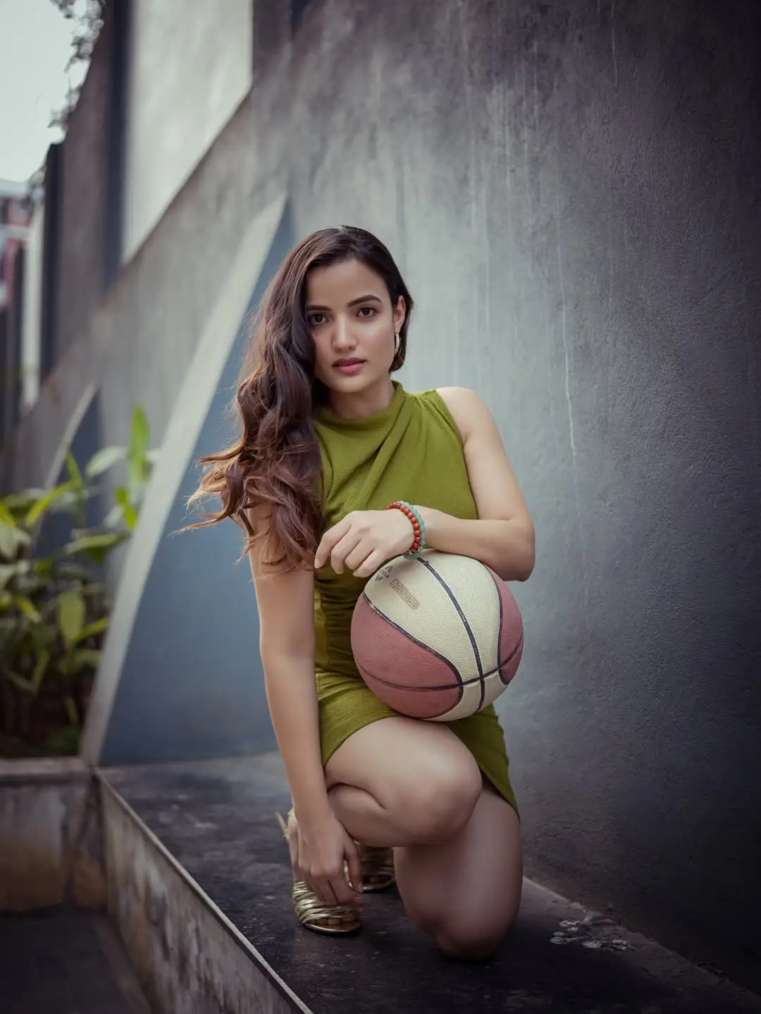 Siri Hanmanth latest glamour show (1)