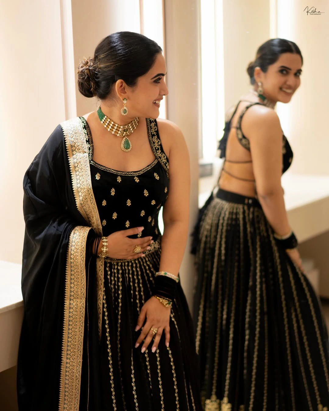 Anchor Sravanthi Chokarapu Stunning Looks in Black Dress