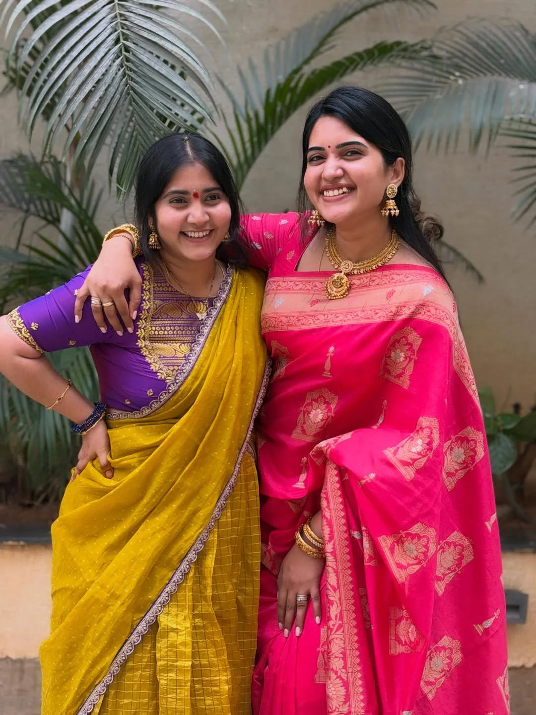 Sravanthi Chokarapu Photos with Friends