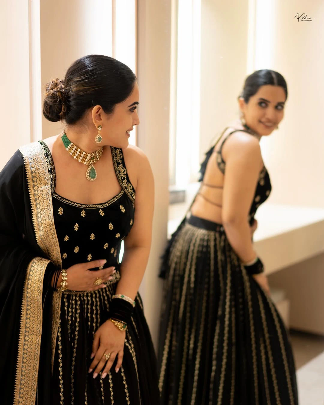 Anchor Sravanthi Chokarapu Stunning Looks in Black Dress