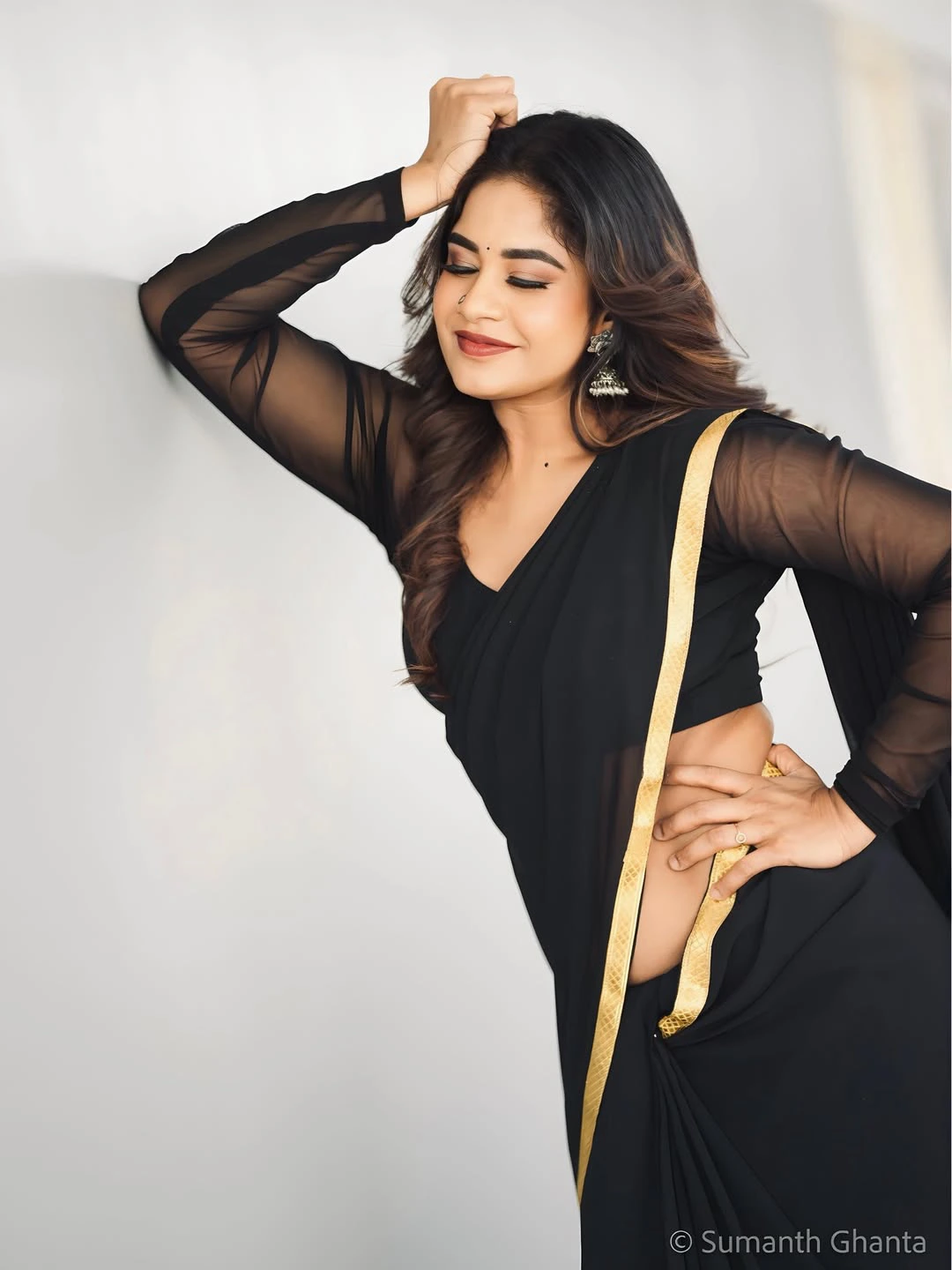 Swetha Naidu Stunning Looks in Black Saree