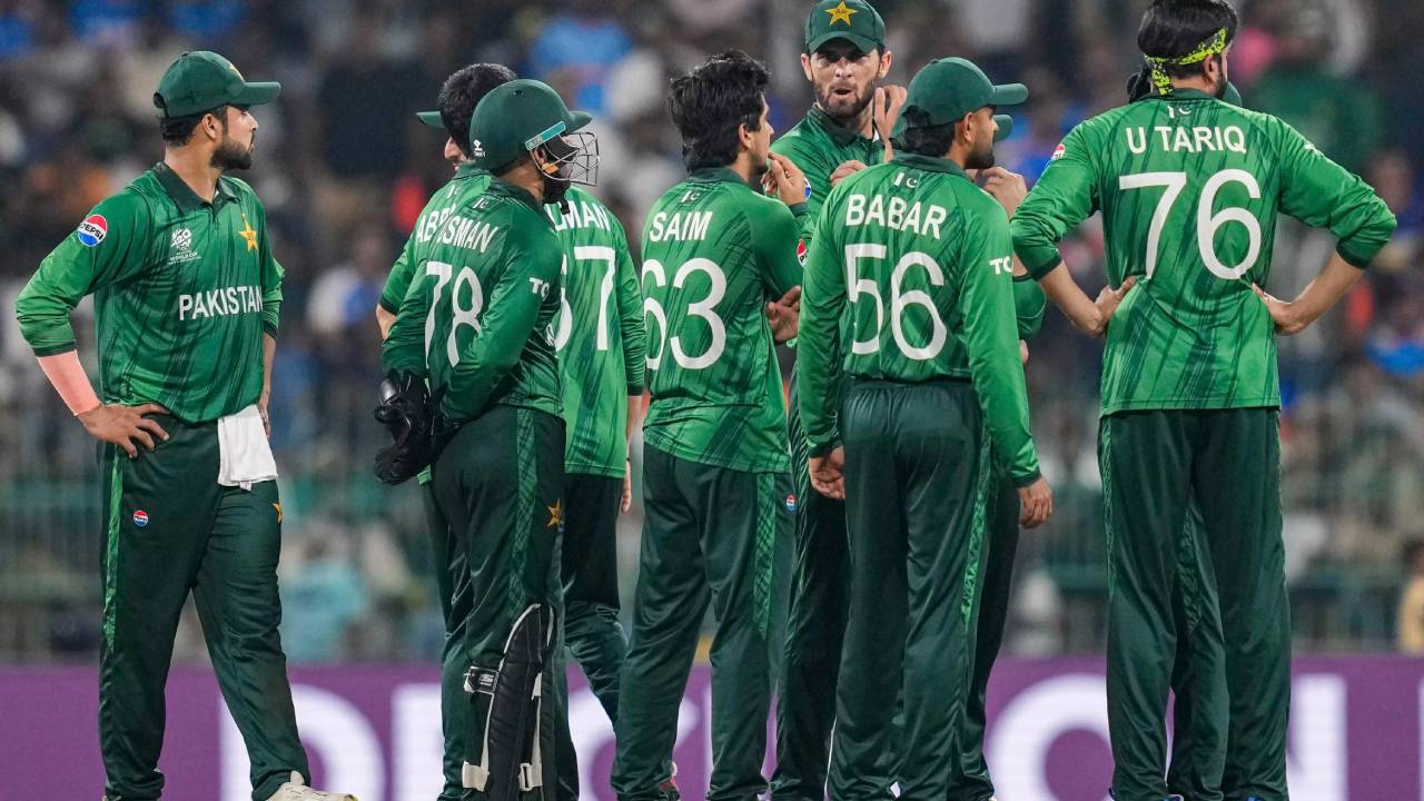 T20 World Cup 2026 : ఊపిరిపీల్చుకున్న పాక్.. సెమీస్‌కు వెళ్లేందుకు అద్భుత అవకాశం.. కానీ, అసలు సమస్య అదే..