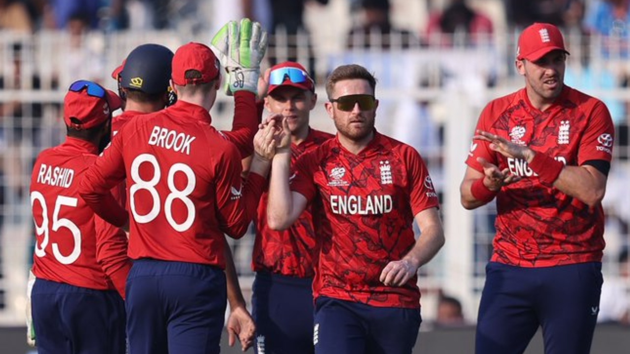 T20 World Cup 2026 : రాణించిన ఇంగ్లాండ్ బౌల‌ర్లు.. స్కాట్లాండ్ 152 ఆలౌట్