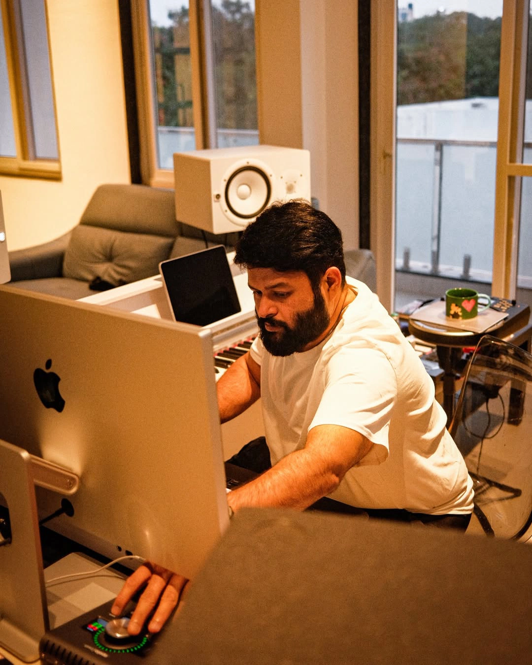 Hiya Dasari Shares The RajaSaab Behind Scenes Photos