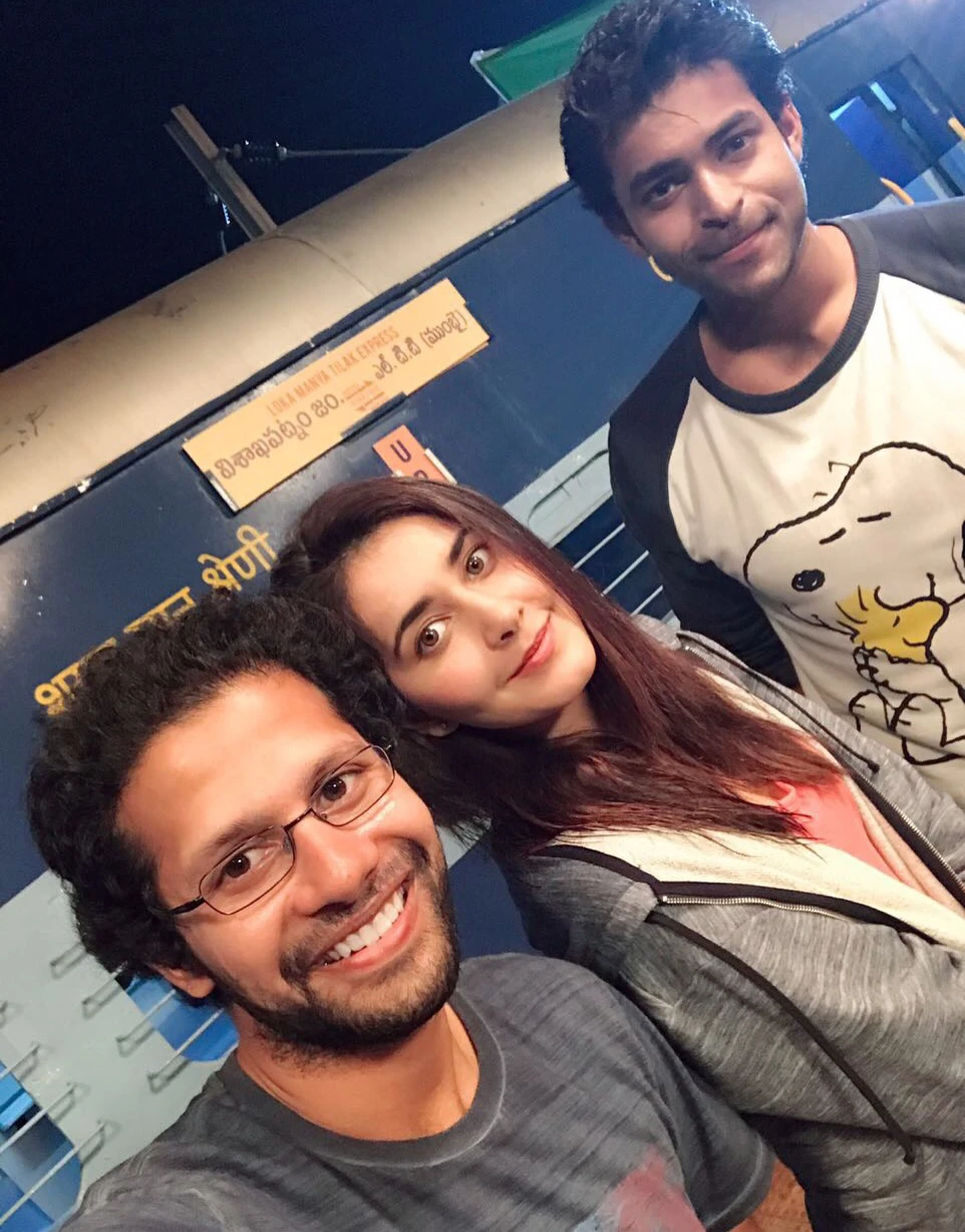 Varun Tej Shares Tholiprema Working Stills