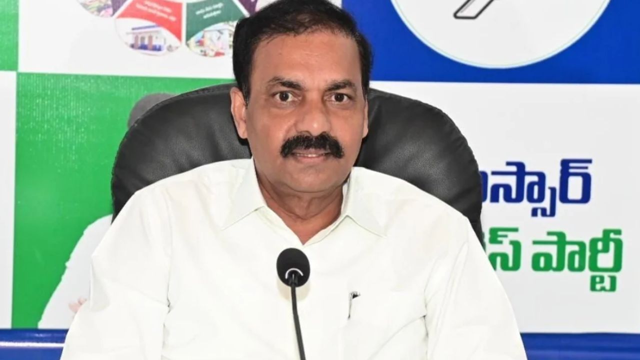 మాజీ మంత్రి కాకాణి గోవర్ధన్ రెడ్డికి షాక్.. మరో రెండు కేసులు