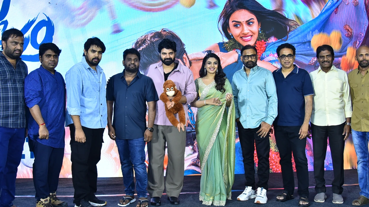 Sree Vishnu Nayan Sarika Vishnu Vinyasam Pre Release Event