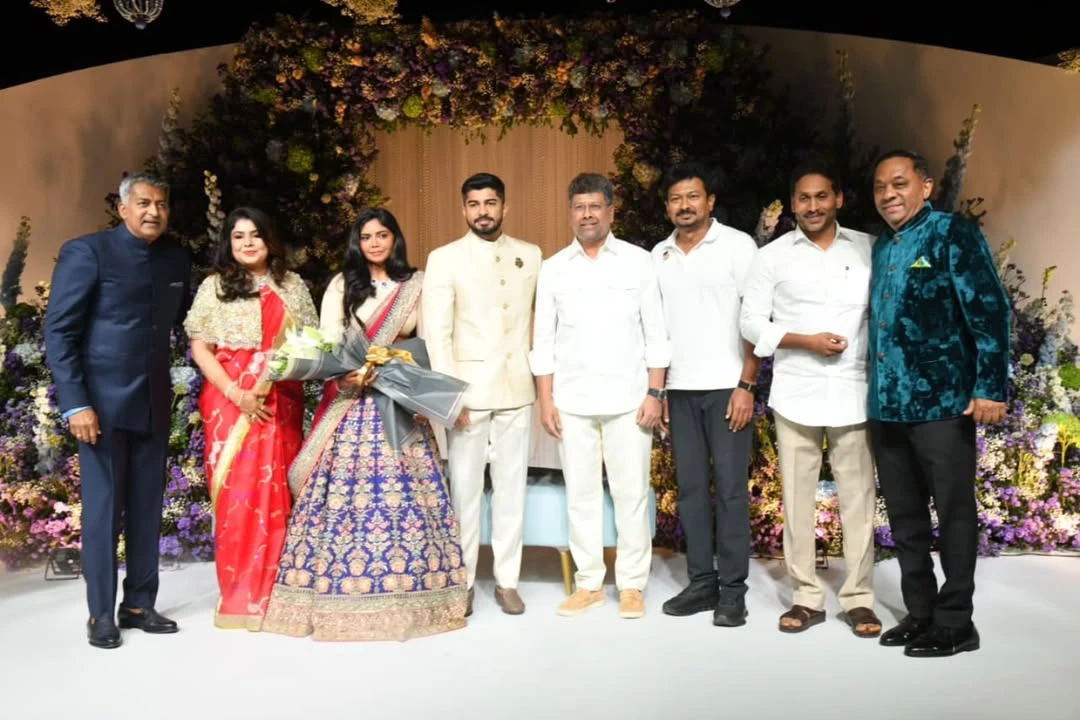 YS Jagan Meets Tamil Celebrities