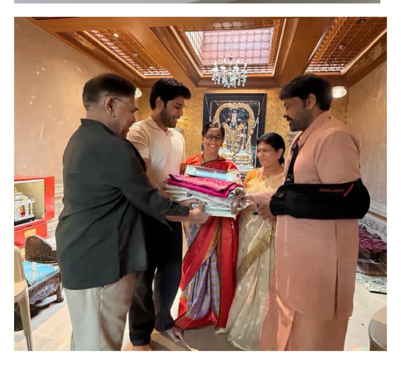 Surgery to Chiranjeevi Shoulder Megastar with Shoulder Bag Photo goes Viral