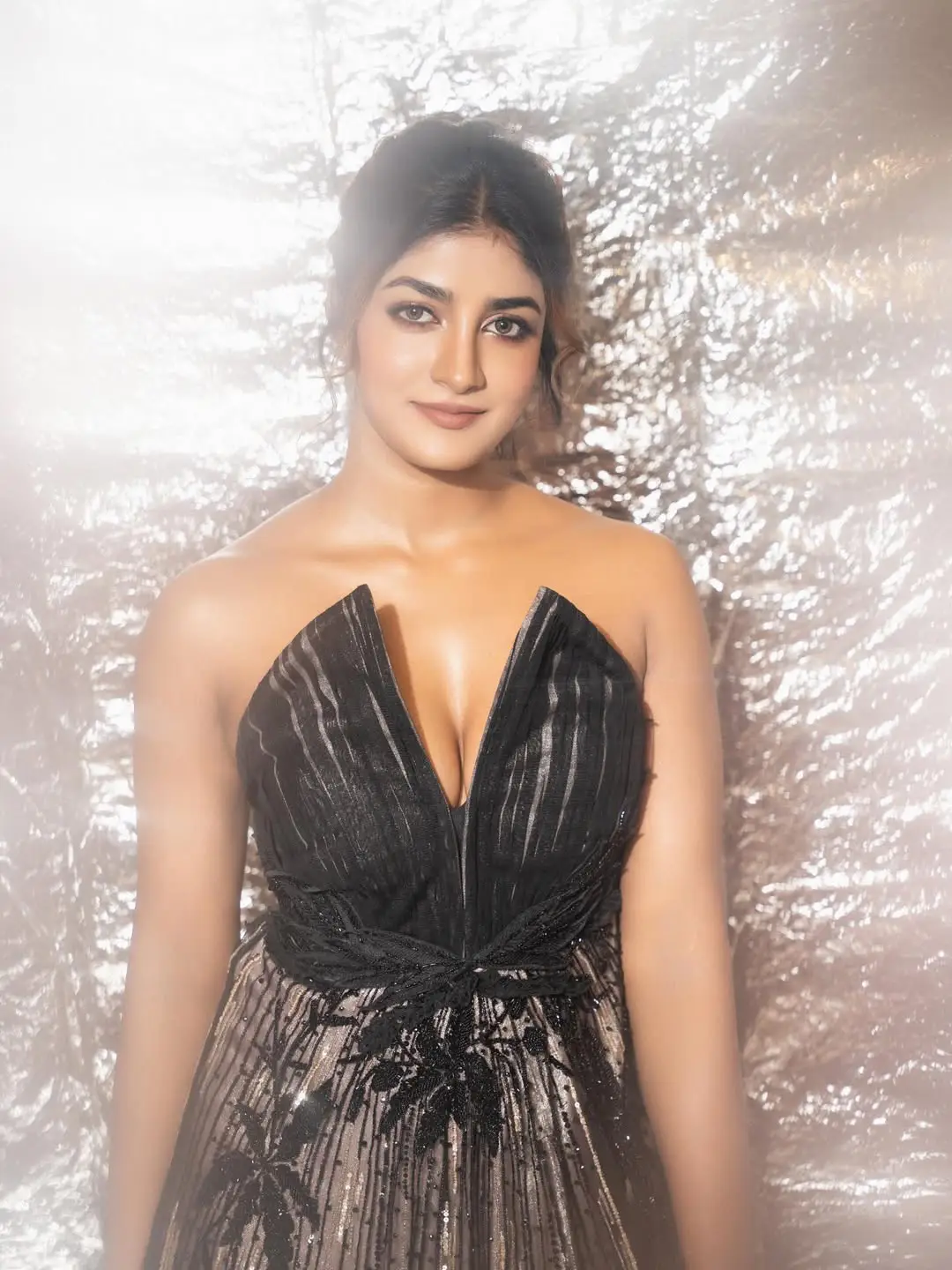 dimple hayati latest photos (2)