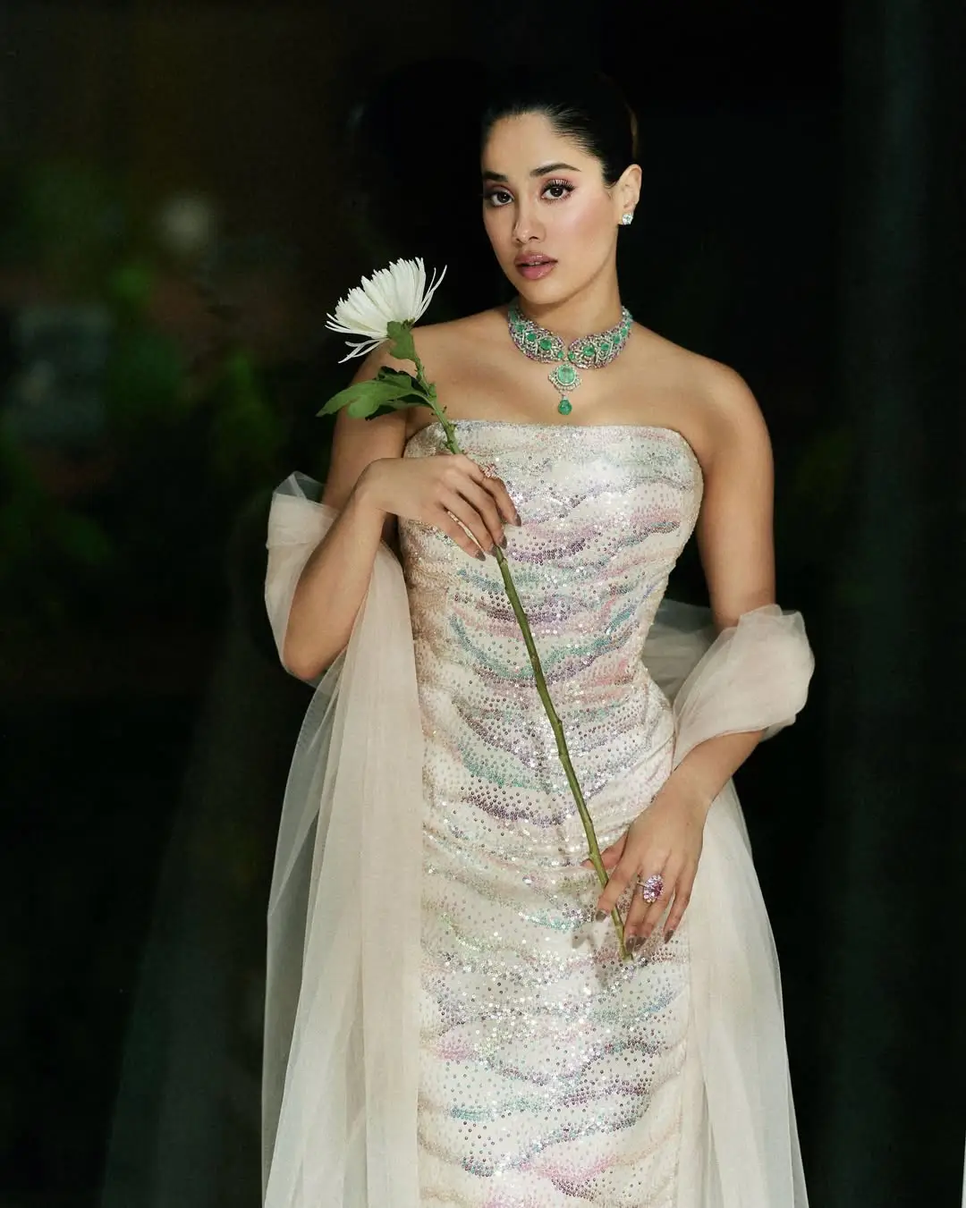 janhvi kapoor latest hot photos