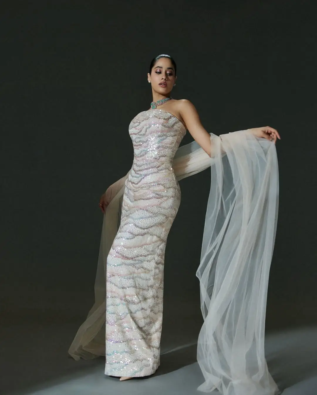 janhvi kapoor latest hot photos