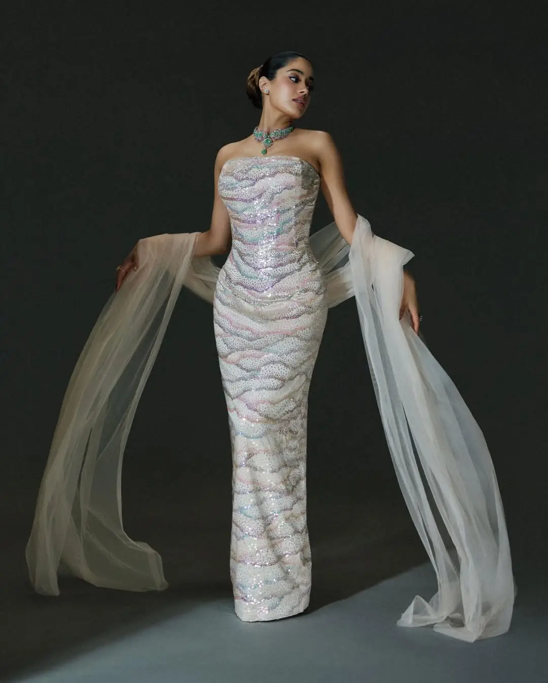 janhvi kapoor latest hot photos