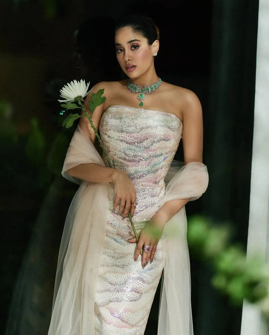 janhvi kapoor latest hot photos