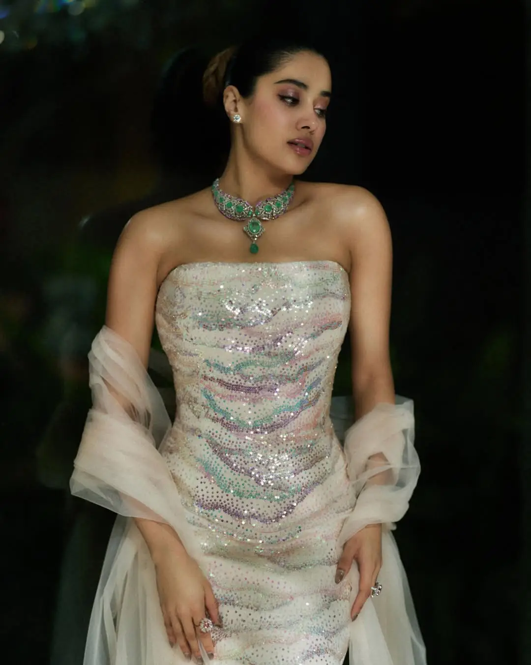 janhvi kapoor latest hot photos