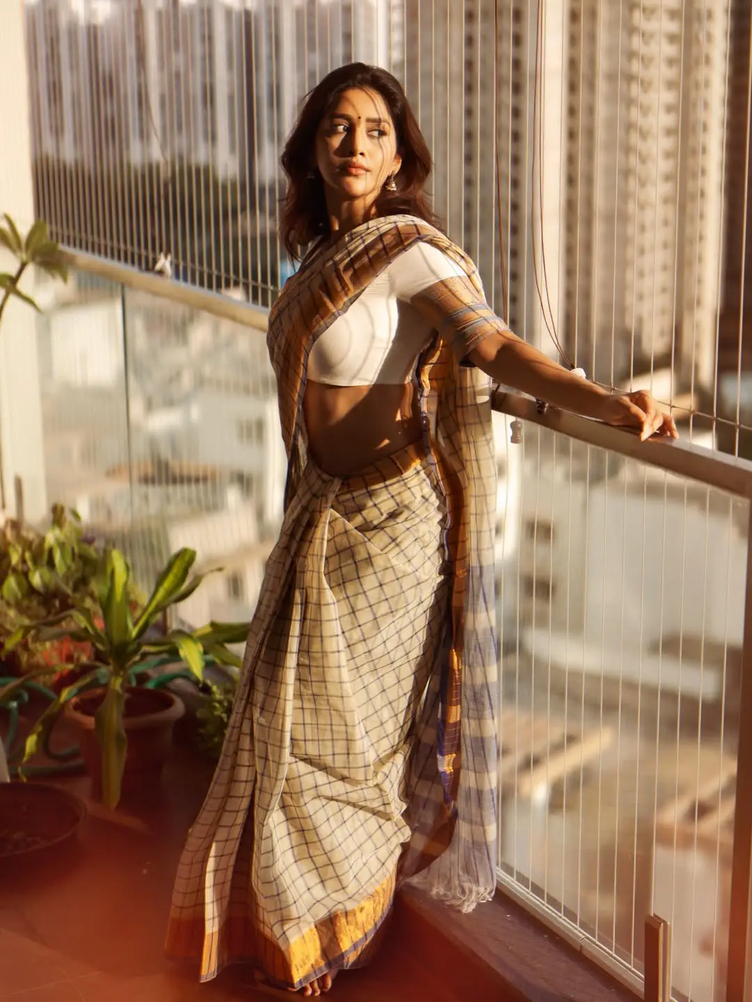 nabha natesh latest glamour show