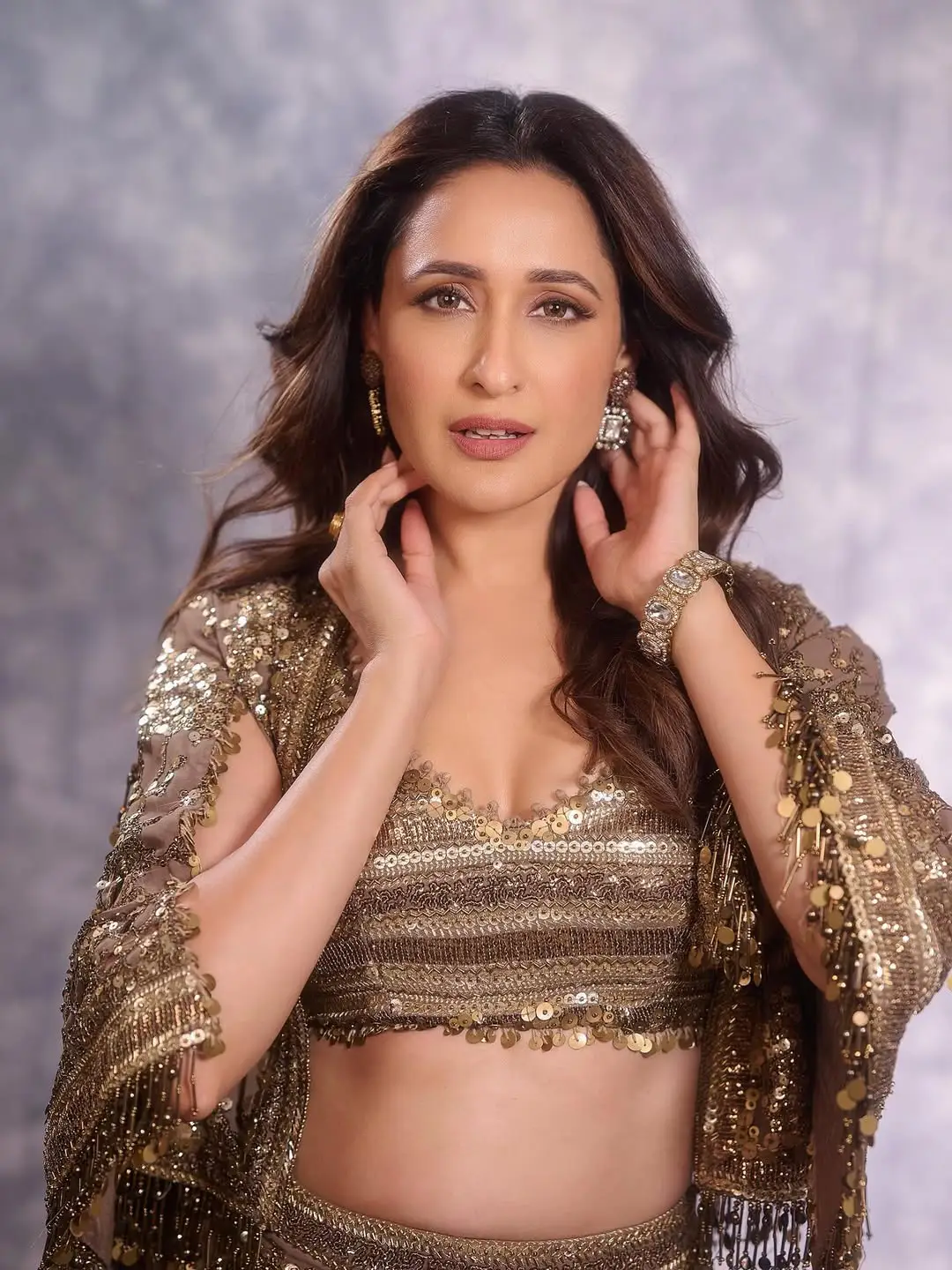 pragya jaiswal latest hot photos viral on social media