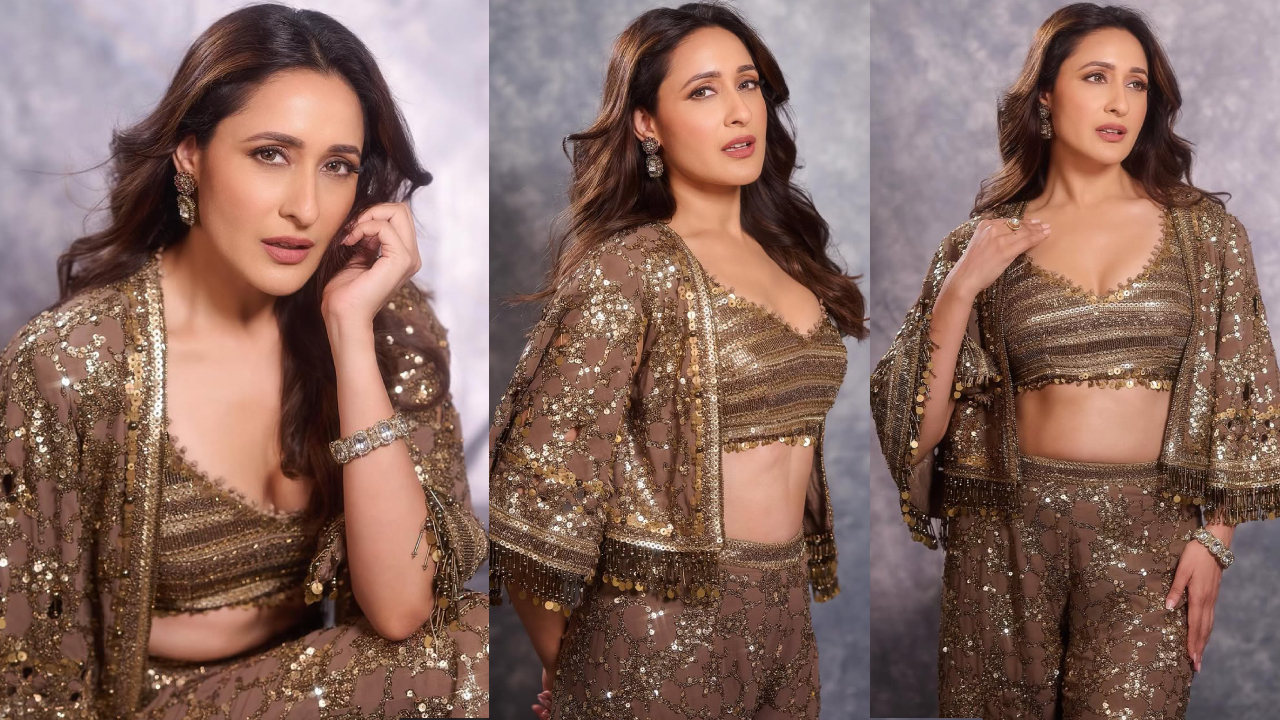 Pragya Jaiswal: గోల్డ్ కలర్ డ్రెస్సులో ప్రగ్యా ధగధగలు.. హాట్ ఫొటోలు వైరల్