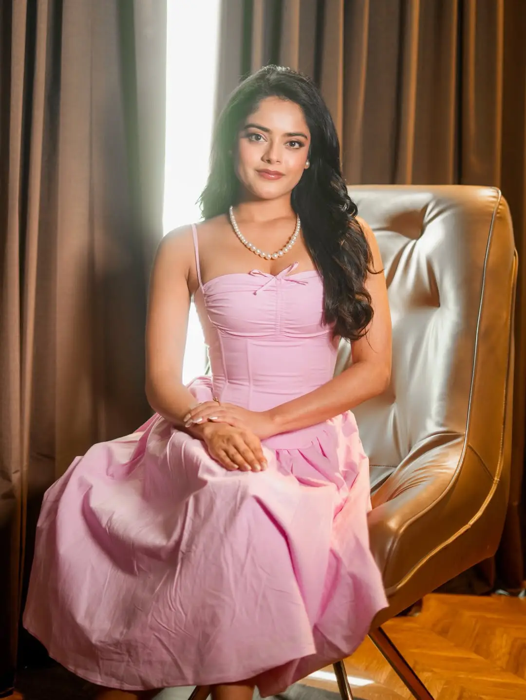 riddhi kumar latest hot photos gallery