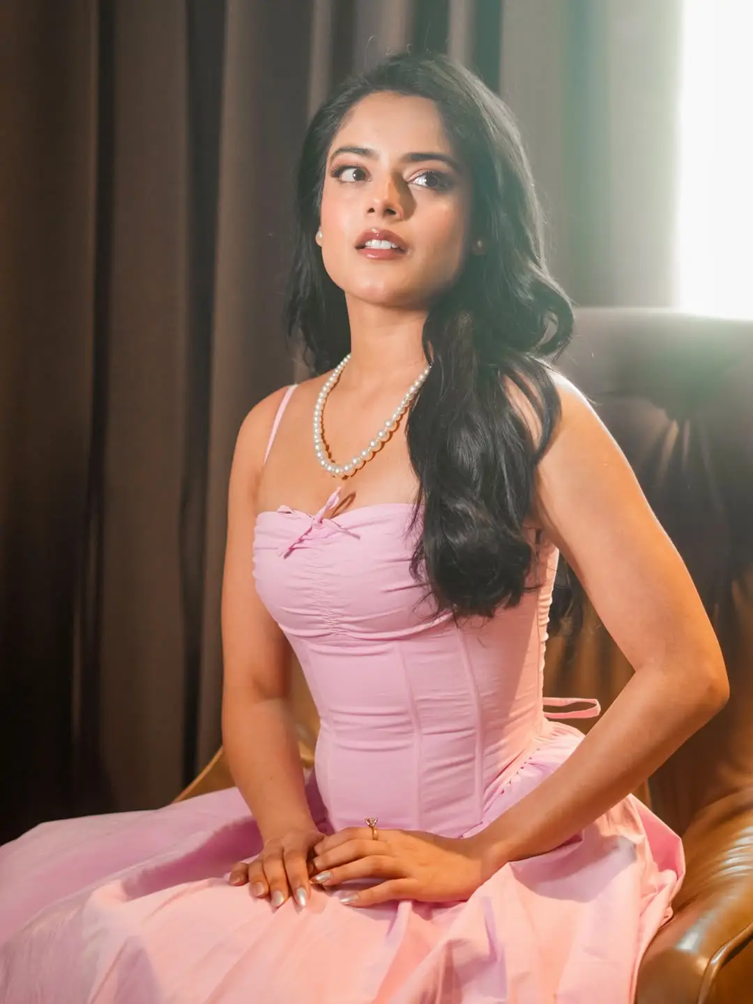 riddhi kumar latest hot photos gallery