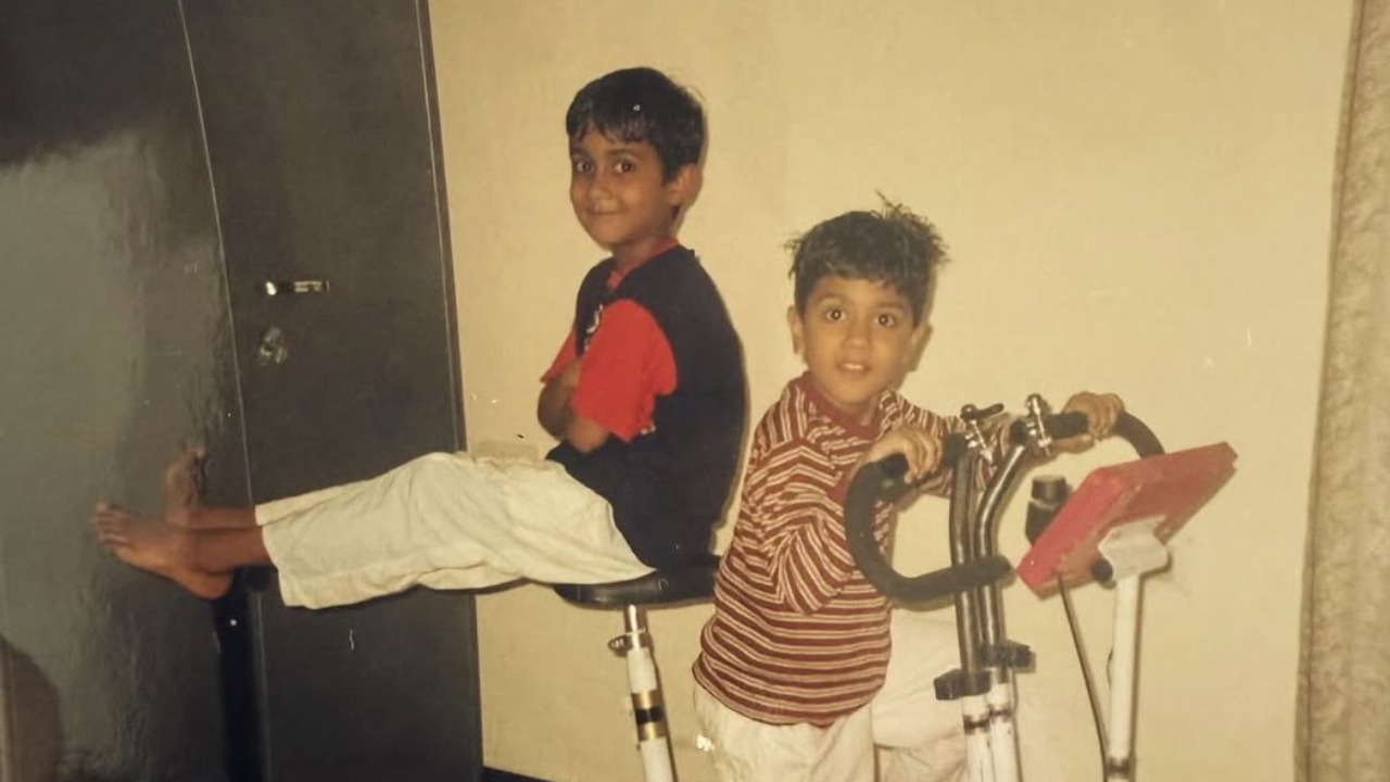 Heros : ఈ ఫొటోలో ఉన్న హీరోలను గుర్తుపట్టారా? చిన్నప్పుడు క్యూట్ గా.. ఇప్పుడు సక్సెస్ తో..