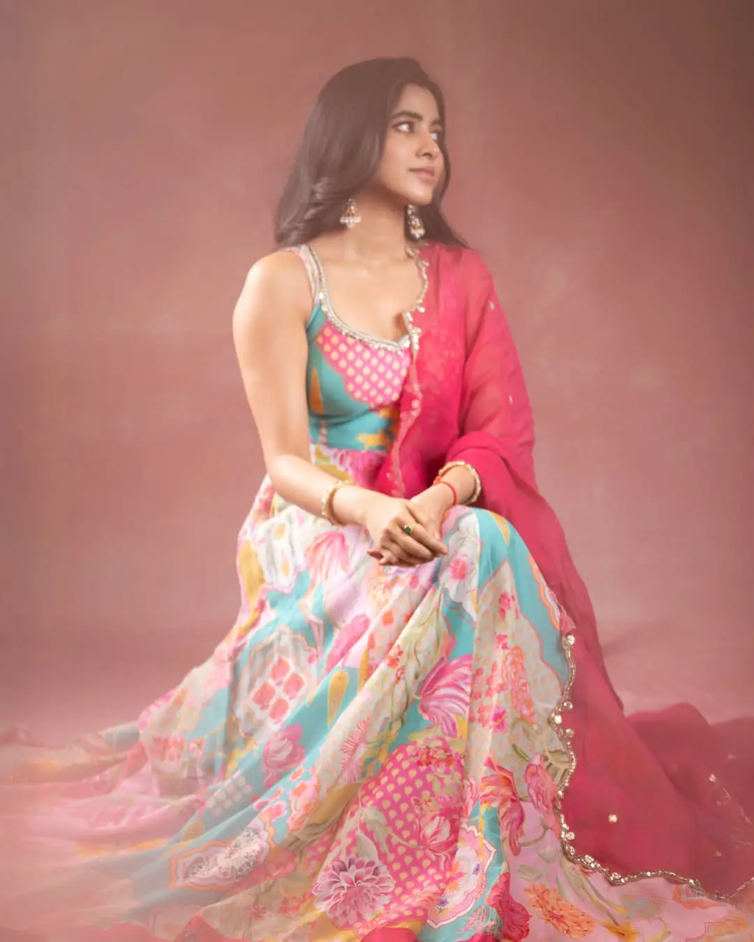 shivani nagaram latest glamour photos (1)