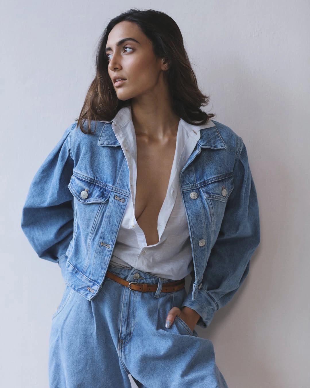 Aishwarya Desai Spirit Actress Stunning Looks