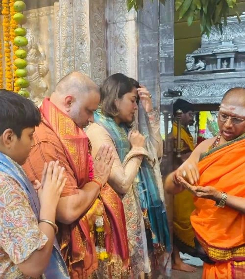 Anasuya Bharadwaj Performing Pooja with Family