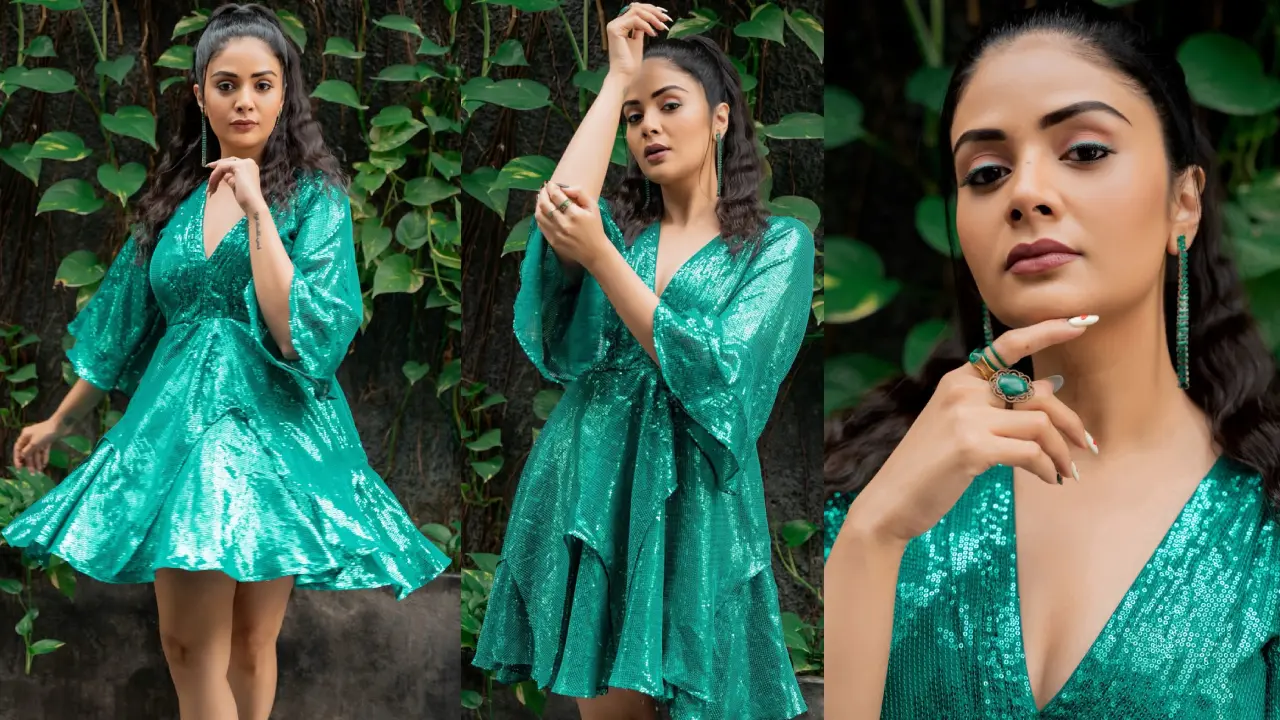 Anchor Srimukhi latest hot photos