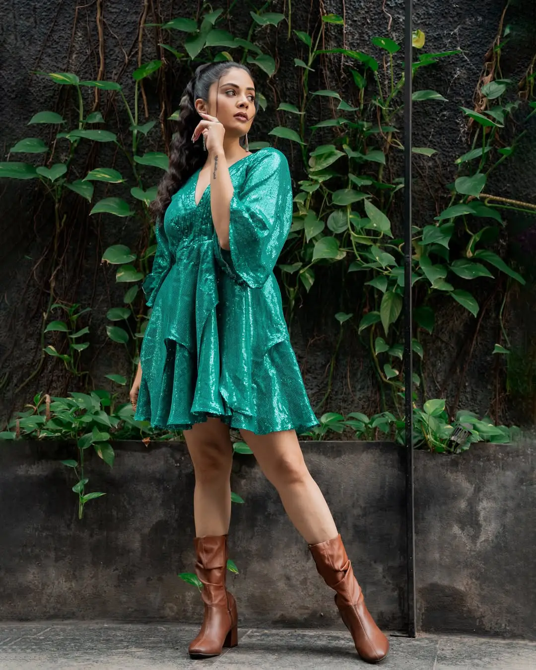 Anchor Srimukhi latest hot photos