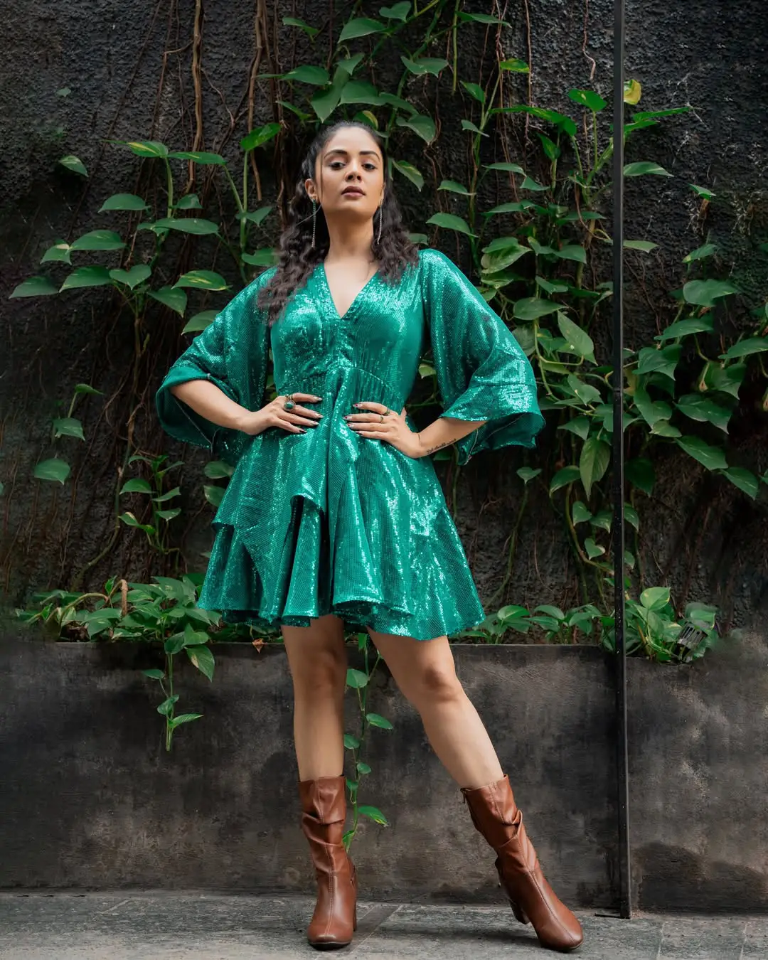 Anchor Srimukhi latest hot photos