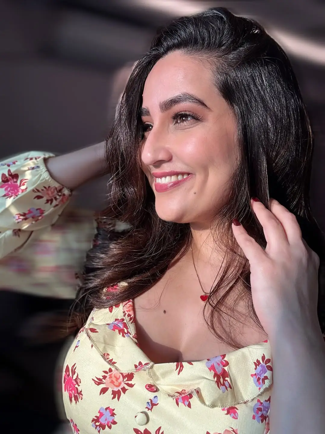 Anchor manjusha latest photo gallery