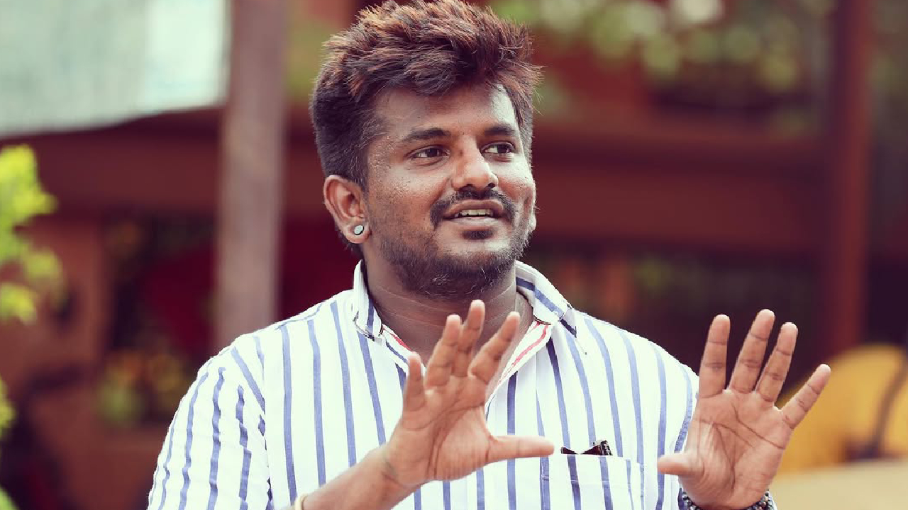 Ashwath Marimuthu: రెండో ఛాన్స్ కాన్సెప్ట్ తో రెండు సినిమాలు.. డైరెక్టర్ కు యూత్ లో ఫుల్ క్రేజ్.. కొత్త సినిమా ఎవరితోనో తెలుసా?