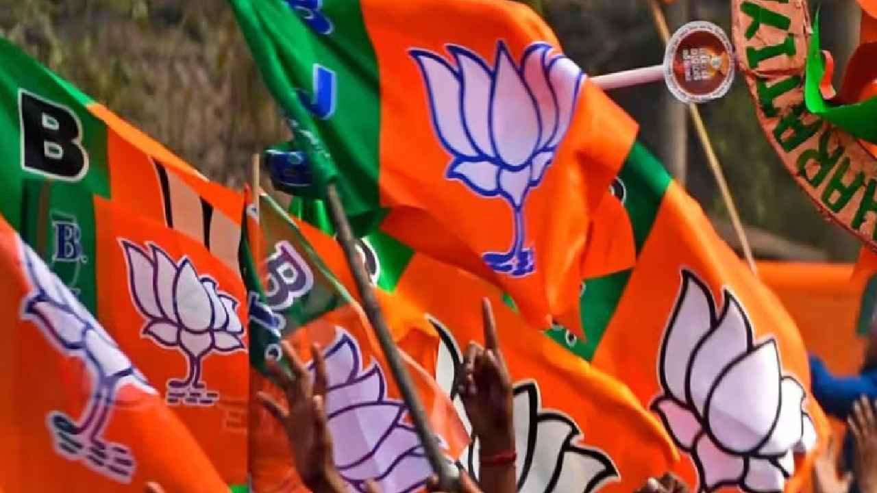 Telangana BJP: ఆపరేషన్‌ గ్రేటర్.. గెలుపే లక్ష్యంగా బీజేపీ నయా స్కెచ్..! భారీ మార్పులకు శ్రీకారం..!