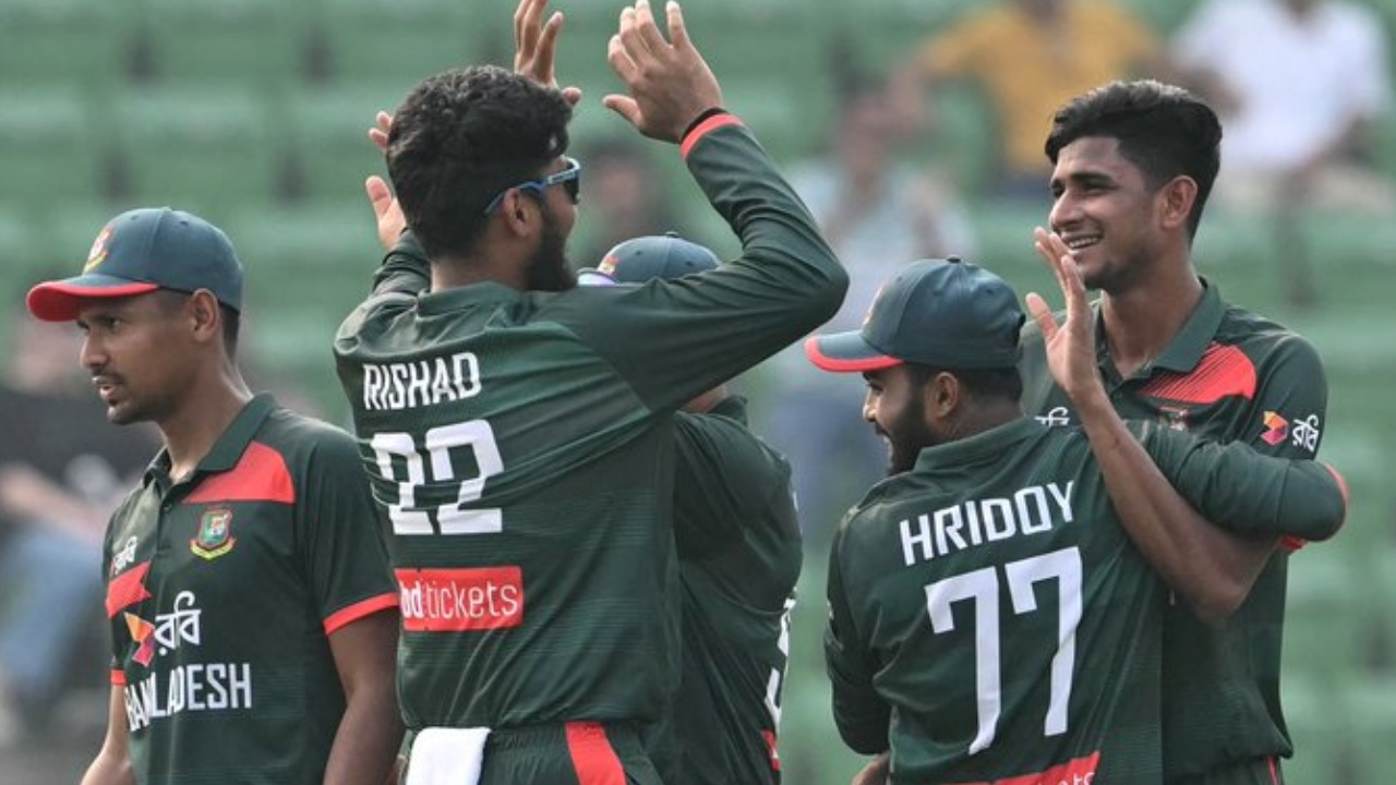 BAN vs PAK : వ‌న్డే క్రికెట్‌లో పెను సంచ‌ల‌నం.. తొలి వ‌న్డేలో పాక్ పై బంగ్లాదేశ్ ఘ‌న విజ‌యం