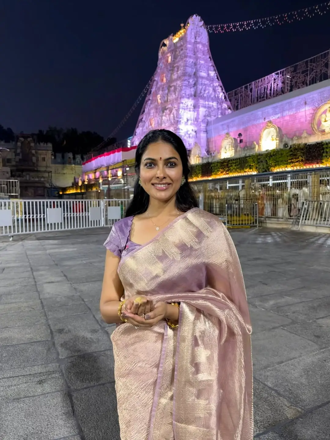 Bigg Boss Beauty Divi in Tirumala