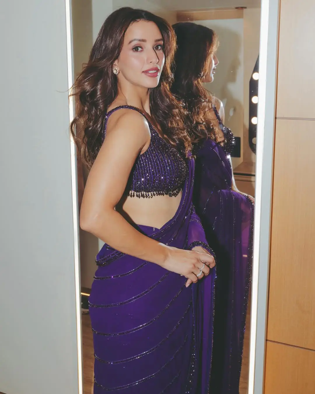 Bold beauty Tripti Dimri latest hot photos