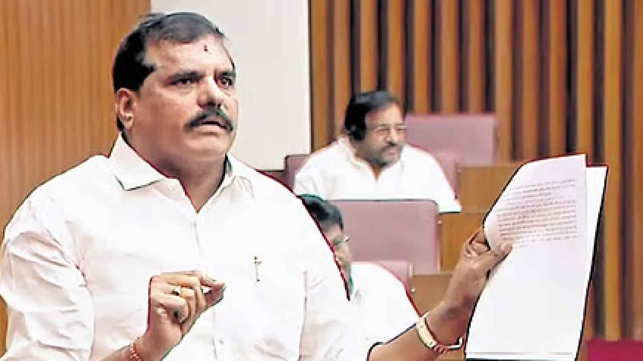 Botcha Satyanarayana: మరోసారి బొత్సకు అస్వస్థత.. మండలిలో మాట్లాడుతుండగా.. వెంటనే పరీక్షలు చేసిన డాక్టర్లు