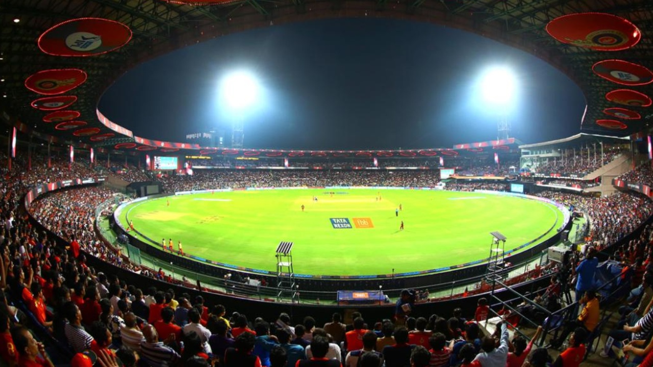 IPL 2026 : శ‌నివార‌మే ఆర్‌సీబీ వ‌ర్సెస్ స‌న్‌రైజ‌ర్స్ మ్యాచ్‌.. ఇంకా సిద్ధం కాని చిన్న‌స్వామి స్టేడియం..